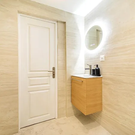 Apartment Air-conditioned Design